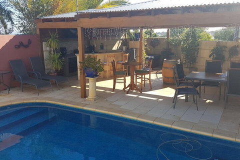 Ocean Reef Homestay - Tourism Adelaide 7