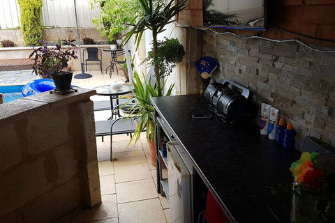 Ocean Reef Homestay - Tourism Adelaide 3