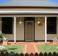 Bloomsbury Cottage - Tourism Adelaide