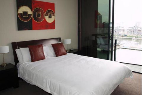 Docklands Prestige Apartments - Tourism Adelaide 5