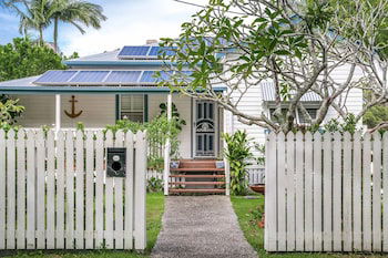A PERFECT STAY - Anchored In Byron - Tourism Adelaide 0