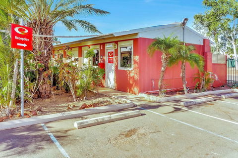 Econo Lodge Karratha - Tourism Adelaide 3