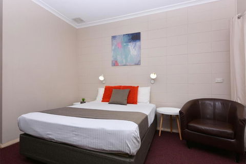 Motel Poinsettia - Tourism Adelaide 2