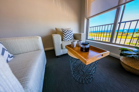 COAST Motel And Apartments - Tourism Adelaide 4