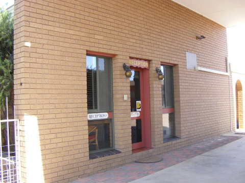 Eaglehawk Motel - Tourism Adelaide 2