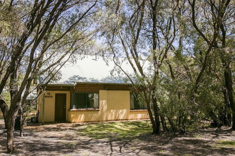 Wyadup Brook Cottages - Tourism Adelaide 3