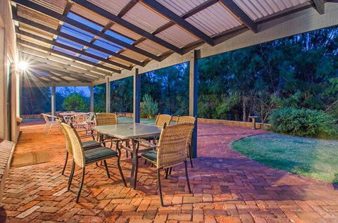 Yallingup Pet Friendly Bush Retreat - Tourism Adelaide 2