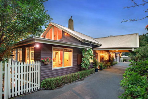 Wildwood Lodge - Tourism Adelaide 6