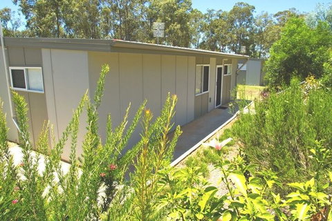 Honeybee Country Accommodation - Tourism Adelaide 6