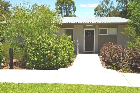 Honeybee Country Accommodation - Tourism Adelaide 2