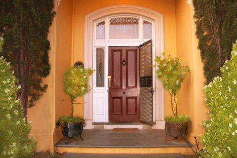 Campbell St Lodge - Tourism Adelaide 1