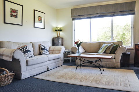 FALMOUTH Seadrift Cottage - Tourism Adelaide 0