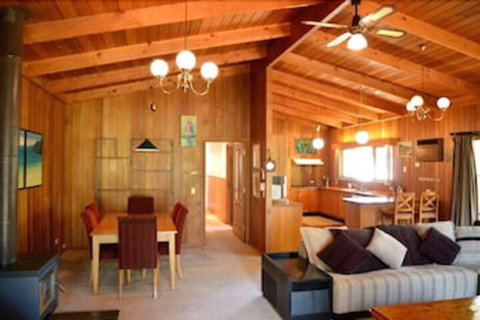 Lisieux - Tourism Adelaide 7