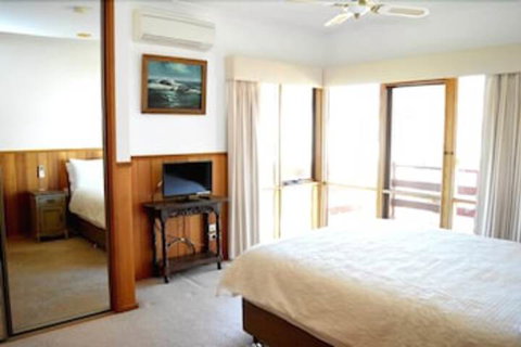 Lisieux - Tourism Adelaide 3