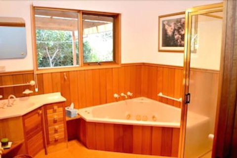 Lisieux - Tourism Adelaide 6