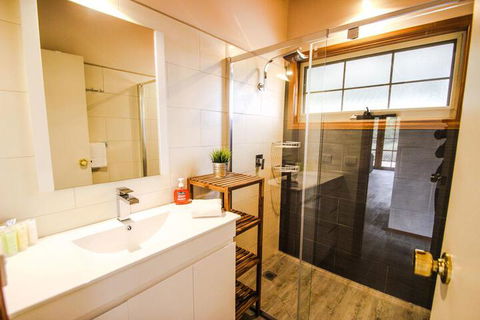 Halinka Lodge - Tourism Adelaide 3