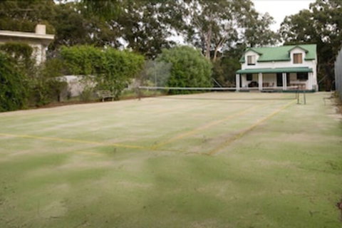Cliff House Cottage - Tourism Adelaide 0