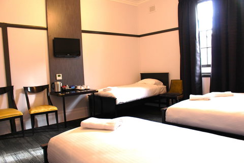 Royal Hotel Ryde - Tourism Adelaide 5