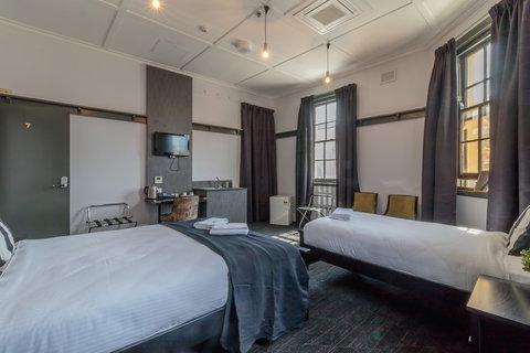 Royal Hotel Ryde - Tourism Adelaide 3