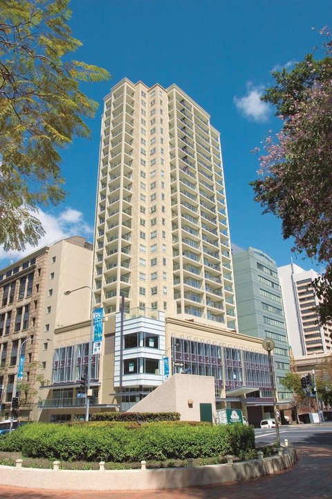 Oaks Brisbane Lexicon Suites - Tourism Adelaide 0
