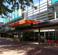 Beautiful deluxe family friendly holiday house - Tourism Adelaide