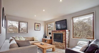 Alyeska - Tourism Adelaide 4