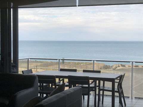 Penneshaw Oceanview Apartments - Tourism Adelaide 1