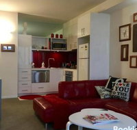 Quiet Laneway Apartment Near Bourke St. Mall - Tourism Adelaide