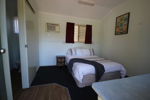 Silver Wattle Caravan Park - Tourism Adelaide 0