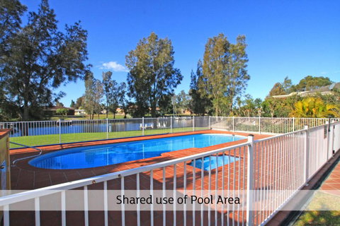 Waterfront Getaway In Sussex - Tourism Adelaide 1