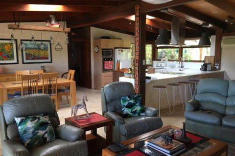 Hinterland Hideaway - Tourism Adelaide 7