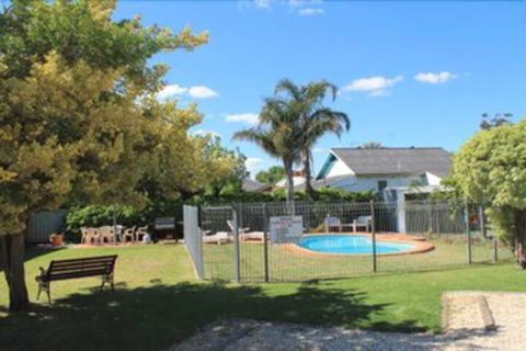 Rochester Motel - Tourism Adelaide 2