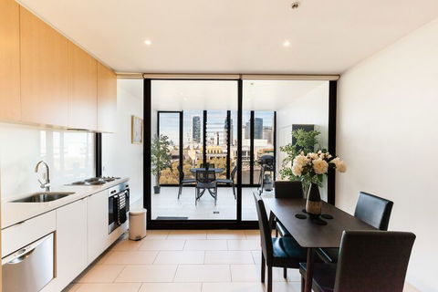 MILES, 1BDR Melbourne Apartment - Tourism Adelaide 2