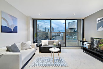 MIRANDA, 1BDR Docklands Apartment - Tourism Adelaide 0