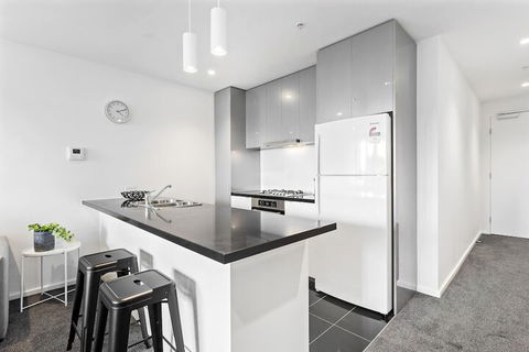 SONYA, 2BDR Southbank Apartment - Tourism Adelaide 4