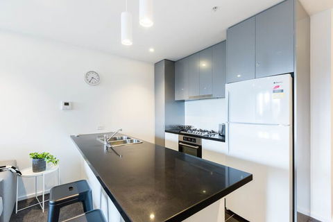 SONYA, 2BDR Southbank Apartment - Tourism Adelaide 5