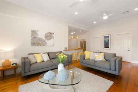 Tallywood 4 Bedroom - Tourism Adelaide 2