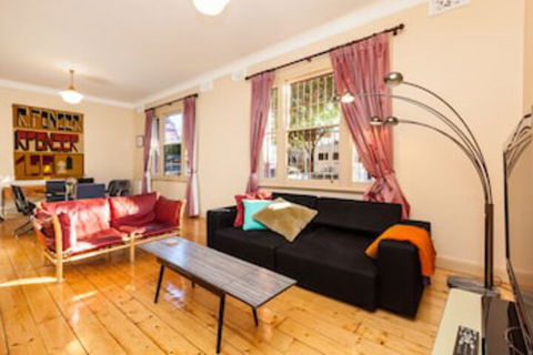 MADELINE, 1BDR Fitzroy Apartment - Tourism Adelaide 0