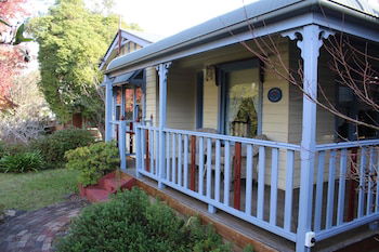 Ambrose Cottage Front Apt - Tourism Adelaide 3