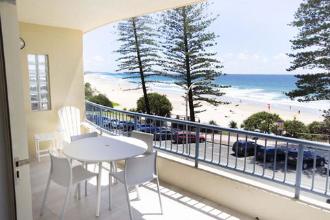 Coolum Baywatch Luxury Style Penthouse Linen Included WIFI 500 Bond - Tourism Adelaide 5