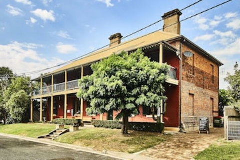 The Old Victoria - Tourism Adelaide 0