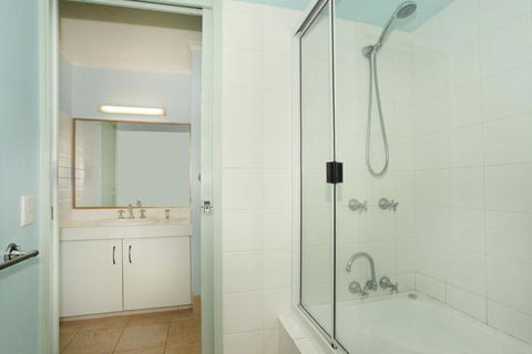 Unit 2 Biriny Lodge 1686 1689 David Low Way Coolum Beach - Tourism Adelaide 3