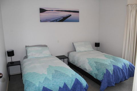 Relax At The Marina - Tourism Adelaide 4