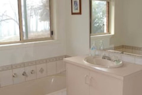 Buckland Valley Views - Tourism Adelaide 1