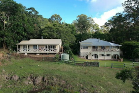 Maleny Coastal Views Retreat - Tourism Adelaide 0