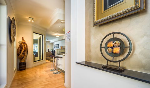 LUXE At Sanctuary Cove - Tourism Adelaide 4