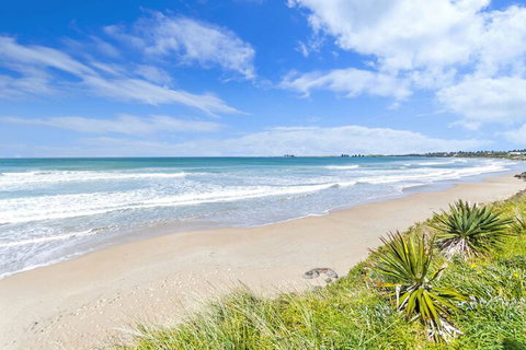 Aqua Mist Seascape - Tourism Adelaide 2