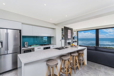 Aqua Mist Seascape - Tourism Adelaide 6