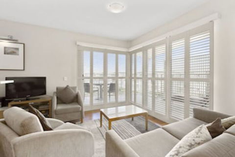 RESORT On The BEACH 4302 - Tourism Adelaide 0