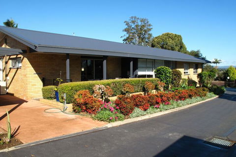 Hunter Oasis - Tourism Adelaide 4